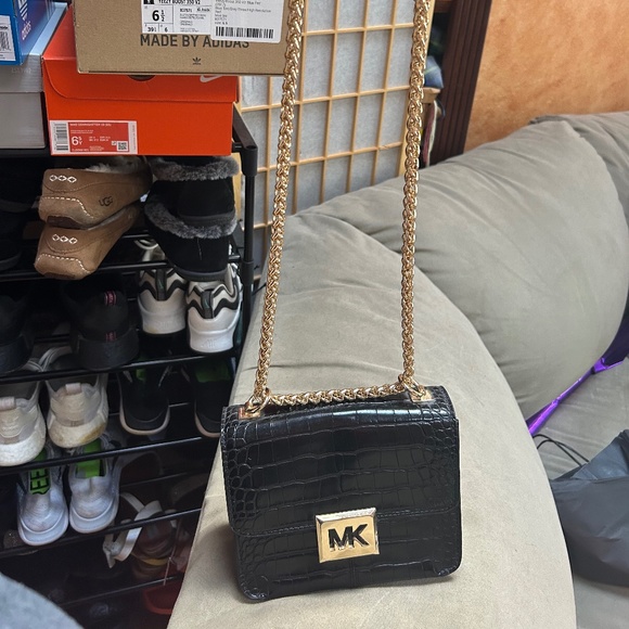 Michael Kors Crossbody - Picture 2 of 5